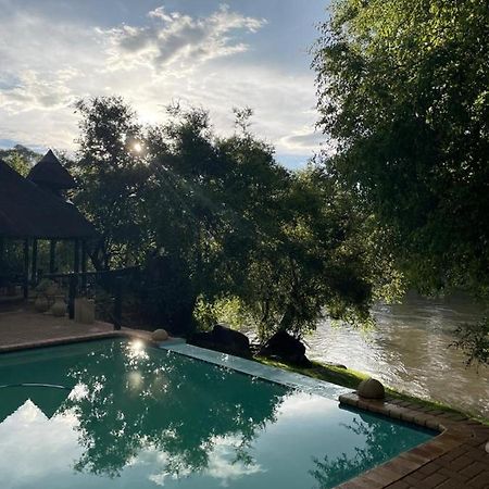 River Rock Lodge 파리스 외부 사진
