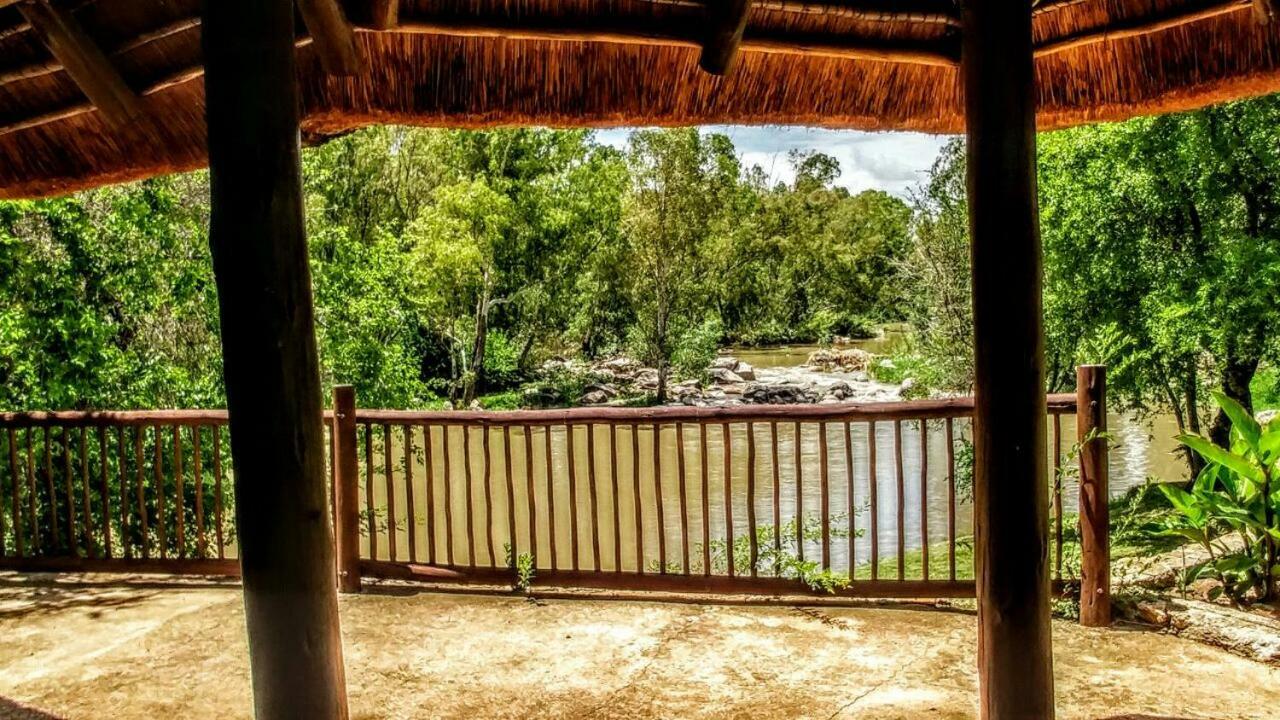 River Rock Lodge 파리스 외부 사진